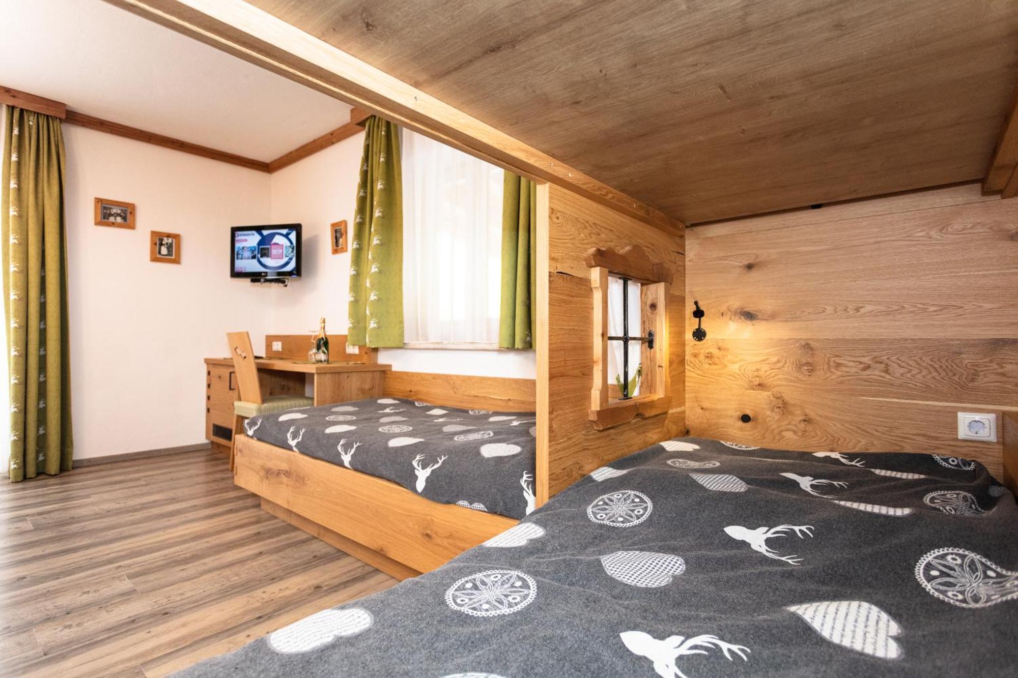 Hotel-Pension Lackenbauer Bad Hofgastein Kamer foto